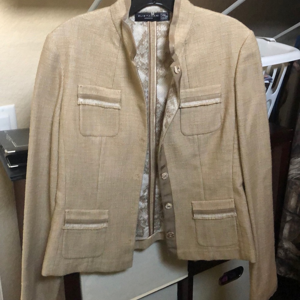NWOT cute, lightweight jacket